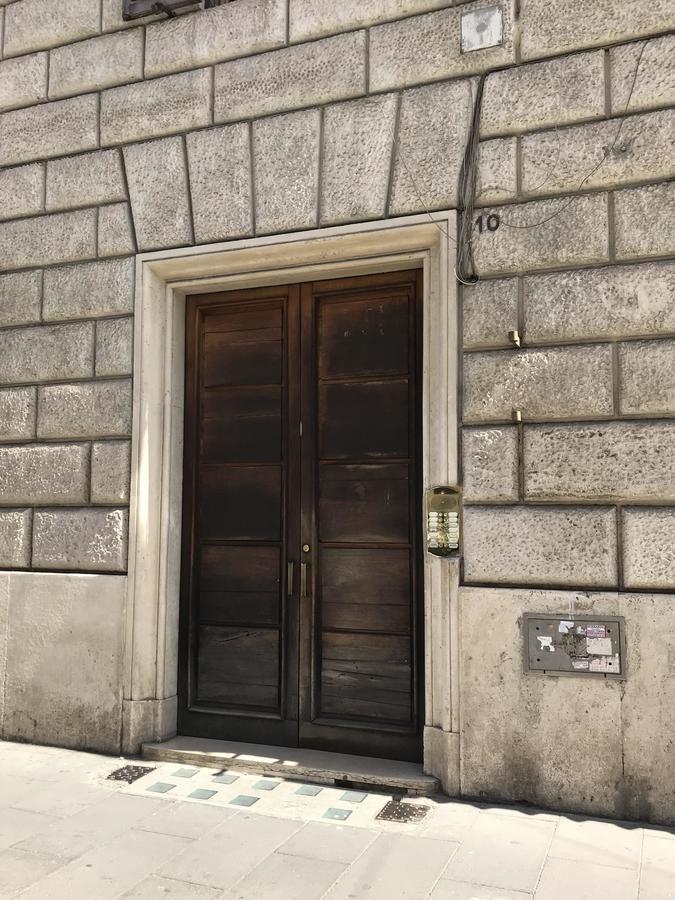 Bed and breakfast - Monti 2*