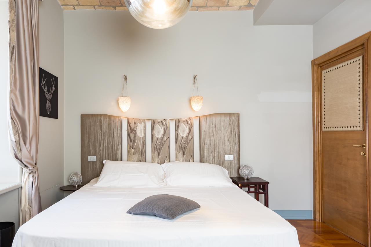 Bed and breakfast - Monti 2*